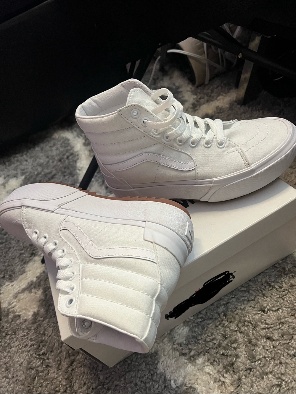 Vans Sk8-Hi white High-Top Canvas Sneakers